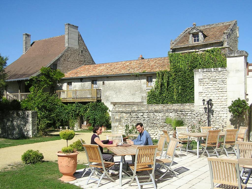 Le Pigeonnier Du Perron Hotel Availles-en-Chatellerault Екстер'єр фото
