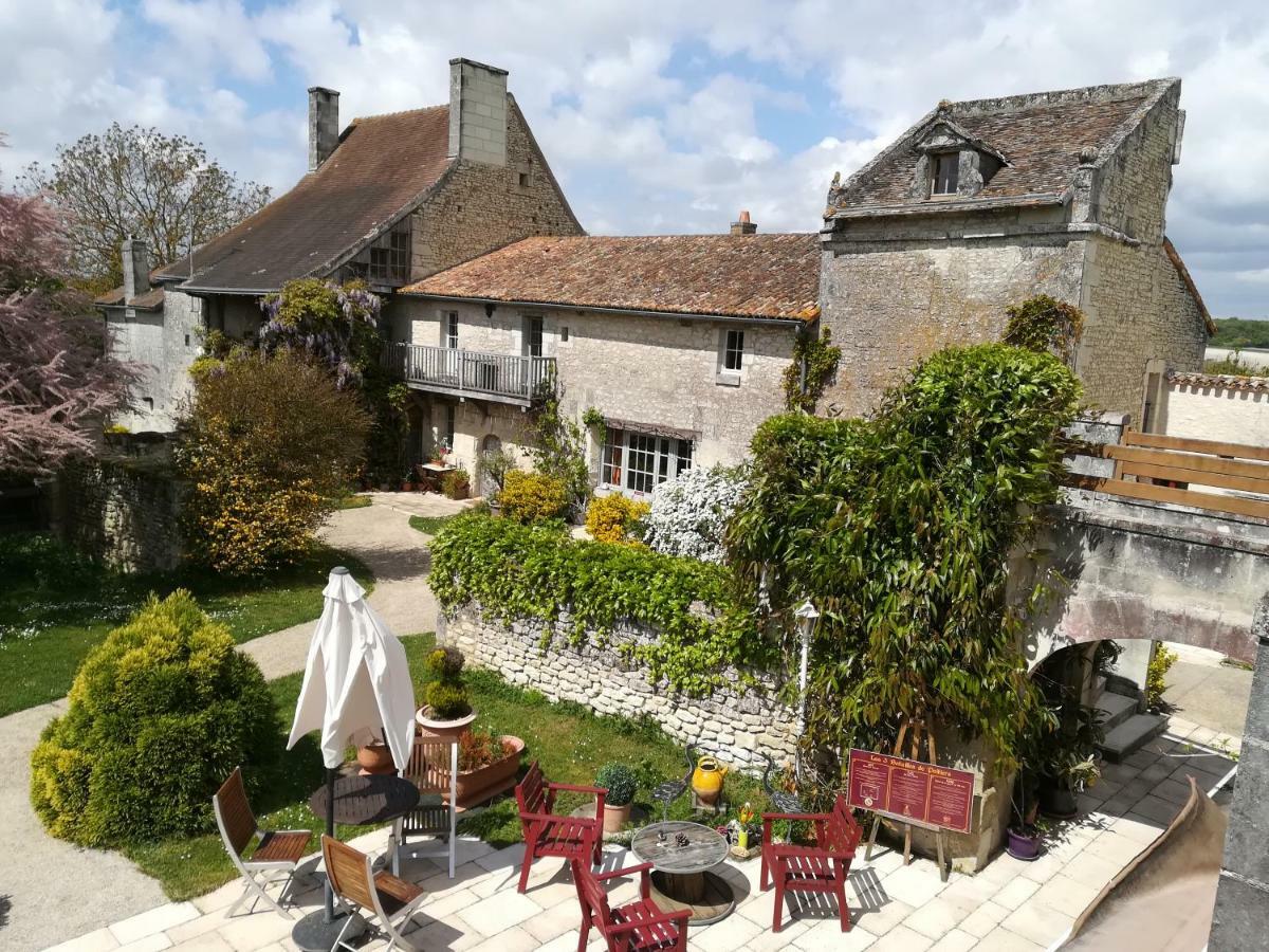 Le Pigeonnier Du Perron Hotel Availles-en-Chatellerault Екстер'єр фото